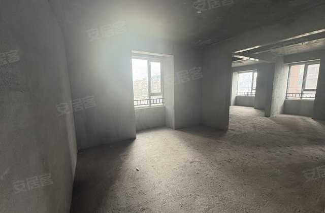 麓山温泉小镇3室2厅124㎡33万二手房图片