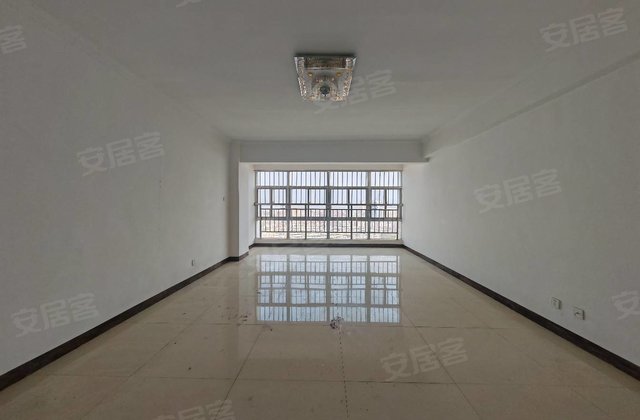 和悦家园3室2厅131.59㎡45万二手房图片