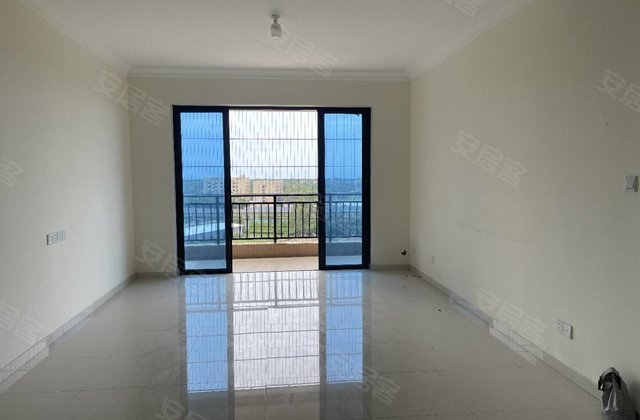 陆丰碧桂园3室2厅125㎡58万二手房图片