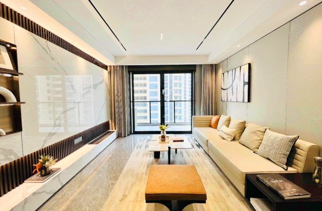 荷岸晓风花园3室2厅120.2㎡220万二手房图片