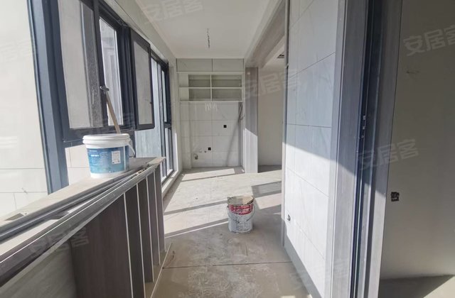 建业桂园3室2厅124㎡63万二手房图片