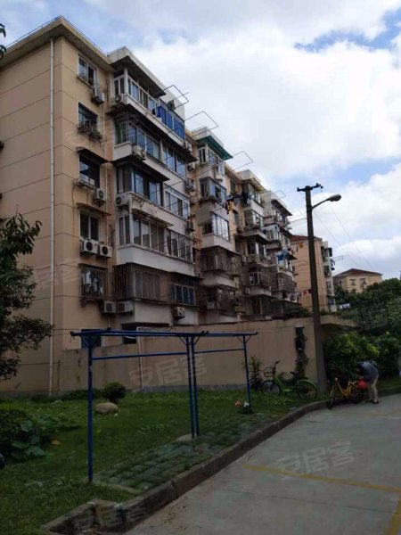 香山新村西北街坊 