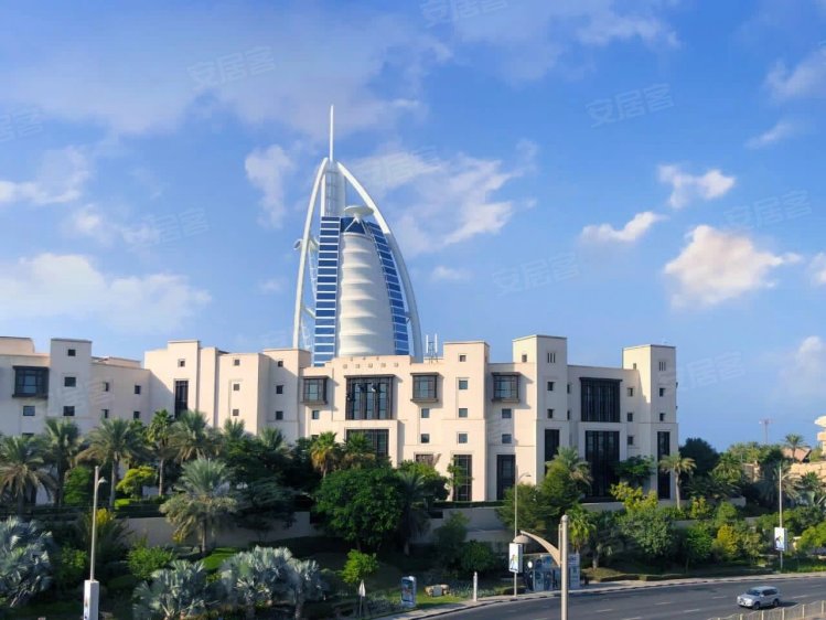 阿联酋迪拜酋长国迪拜约¥414～1068万迪拜房产：迪拜七星帆船酒店区域，小高层公寓，靠近学校新房公寓图片