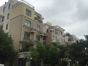 8万 新出房源 嘉和花园 电梯中层 精装修 大二室!