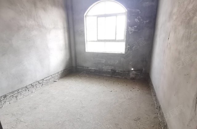 冠南玫瑰园2室2厅80㎡32.2万二手房图片