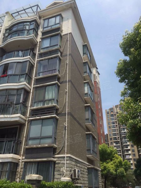 世华佳苑(公寓住宅)