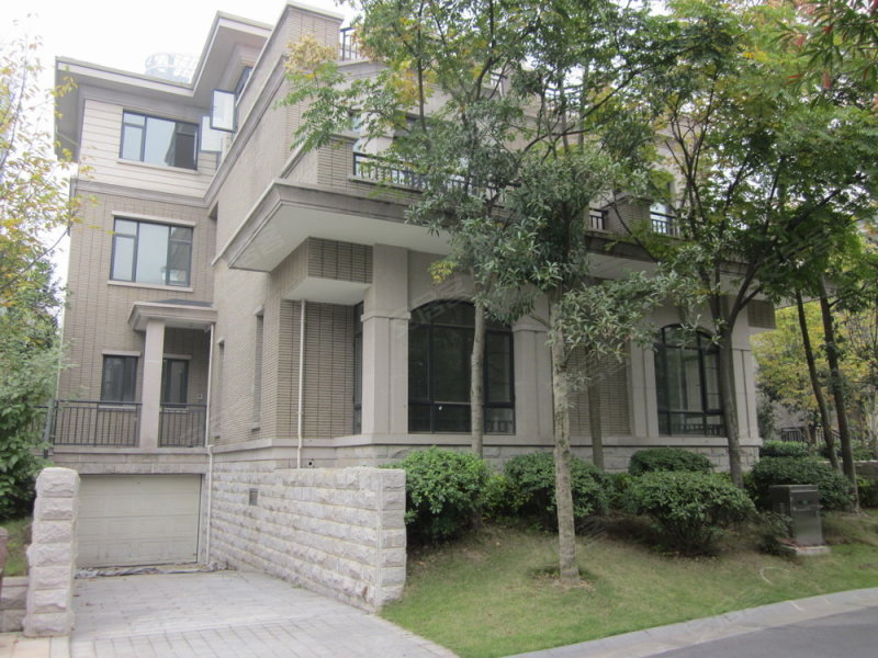 藏珑湖上国际花园(别墅),洪山路188号-长沙藏珑湖上国际花园(别墅)