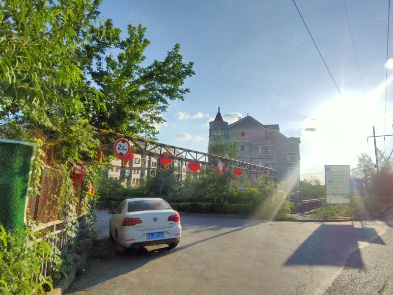 维斯特世纪花园二期,温泉东路-乌鲁木齐维斯特世纪花园二期二手房