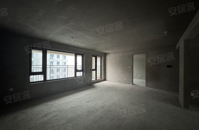 富力城4室2厅143.45㎡80万二手房图片