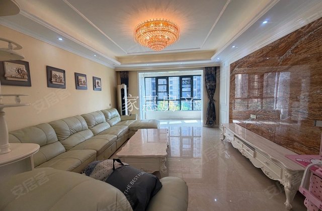 坤禧天安世家3室2厅126㎡53万二手房图片