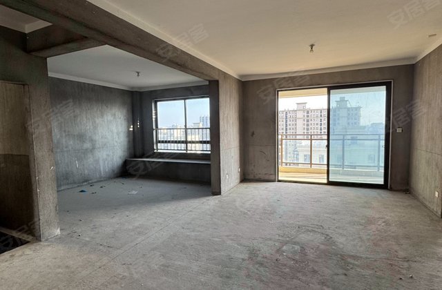 紫金凯旋城4室2厅130㎡160万二手房图片