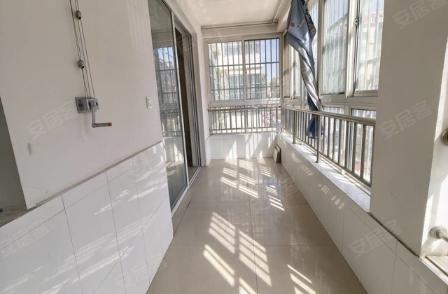 鑫城时代华庭3室2厅129.8㎡72万二手房图片