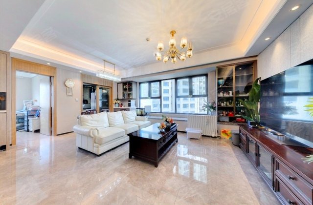 保利天汇3室2厅127.18㎡265万二手房图片