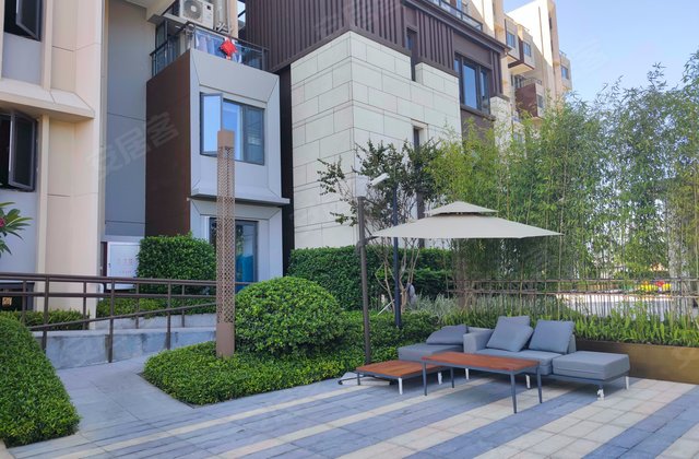 业主急售!万科翡翠里凤栖!