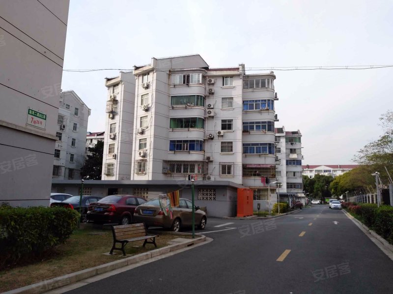 思凡花苑二街坊