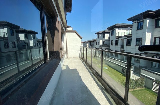 大地西城美院(别墅)4室3厅185.23㎡265万二手房图片