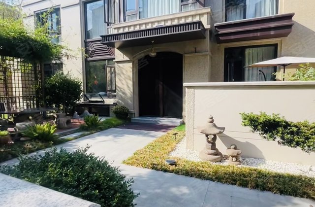 天成锦上(别墅)5室2厅280㎡320万二手房图片