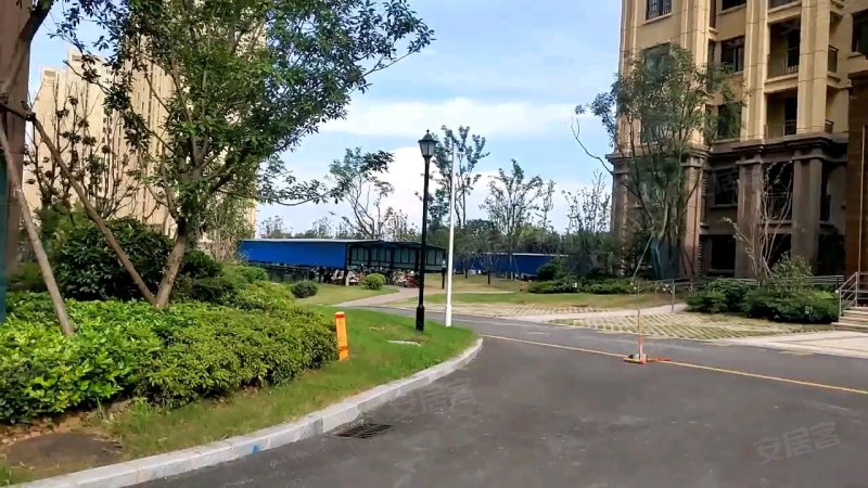 泉山湖香颂小镇l区