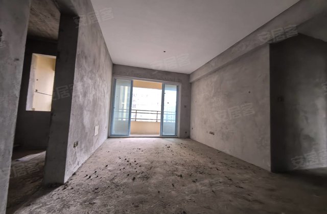 鸿通翡翠滨江3室2厅92㎡39.8万二手房图片