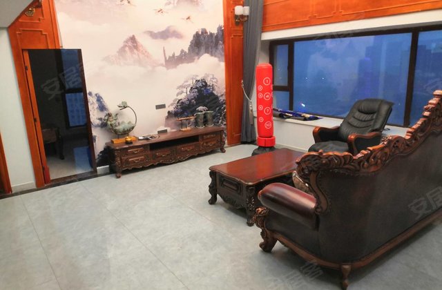 名门俏江南7室3厅280㎡135万二手房图片