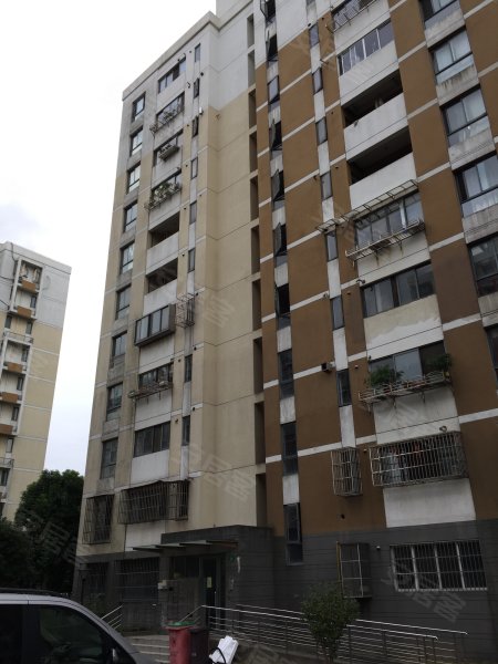 世博家园十四街坊 