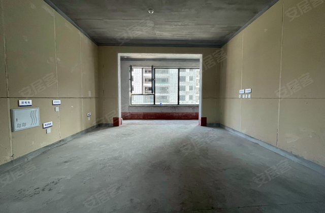 建邦中央公园4室2厅154㎡79.8万二手房图片