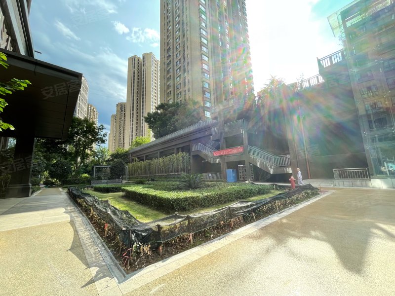 绿地海外滩摩尔公馆,鸿恩路382号-重庆绿地海外滩摩尔公馆二手房,租房