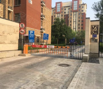 枫丹丽舍西路2号楼