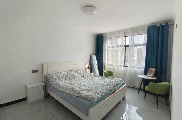 公安局宿舍楼3室2厅113㎡39.8万二手房图片