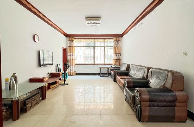 新苑小区3室1厅132㎡36万二手房图片