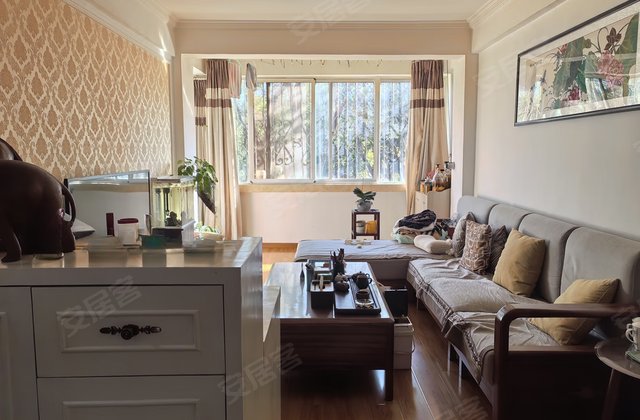 云南省烟草专卖局机关宿舍3室2厅98㎡118.3万二手房图片