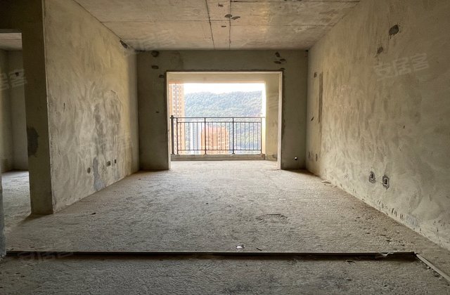 福城美高梅广场3室2厅109.5㎡50万二手房图片