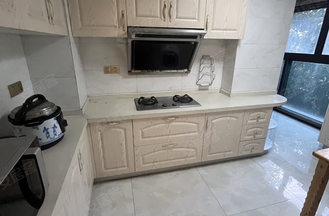 绿城玫瑰园3室1厅98㎡93.8万二手房图片