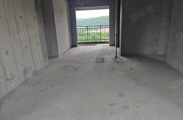 北城天悦五牛城4室2厅132㎡64万二手房图片