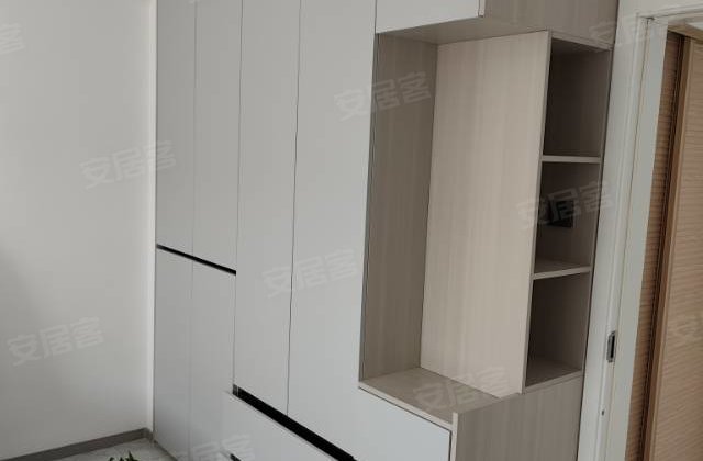 东城国际2室1厅105㎡36.5万二手房图片