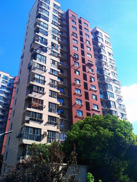 宝虹水岸景苑(东区) 