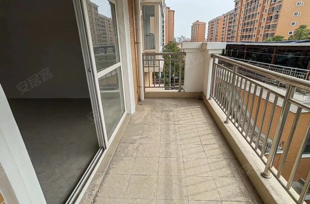 丰辉龙亭园3室2厅141.95㎡85.5万二手房图片