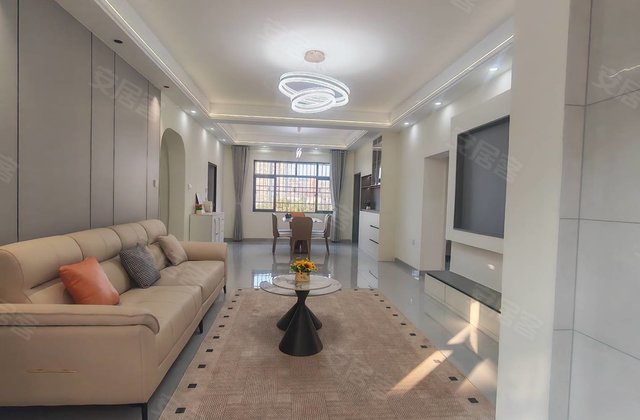 恒荣月亮湾3室2厅117.34㎡49万二手房图片