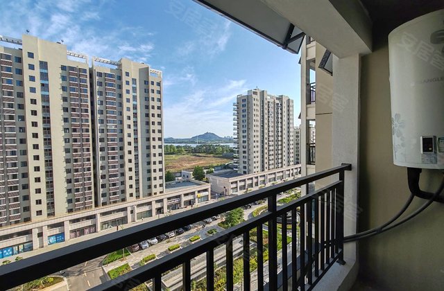 静港清岛湾2室2厅83㎡35万二手房图片