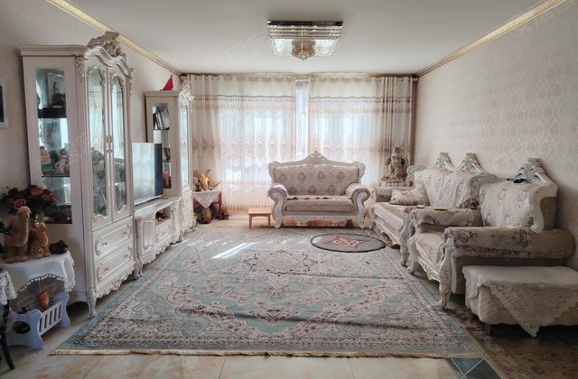 恰秀南苑小区3室2厅123.96㎡54万二手房图片