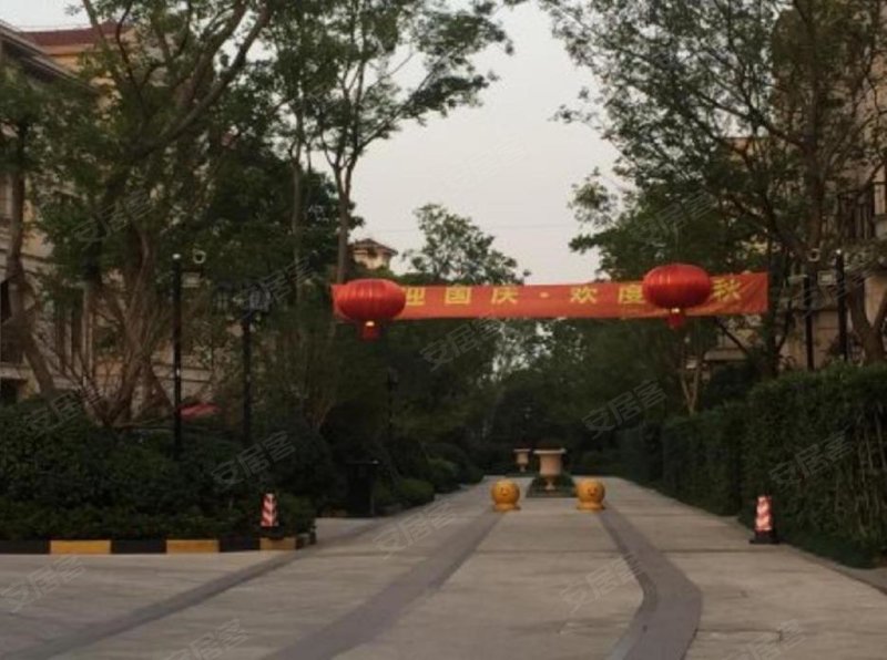 卓越华润玲珑悦府 