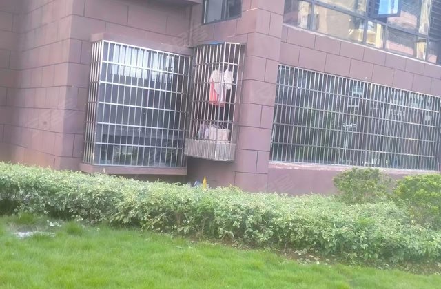 桂泰商业广场3室2厅125.39㎡42万二手房图片