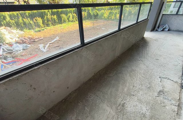 观江樾8室2厅220㎡146万二手房图片