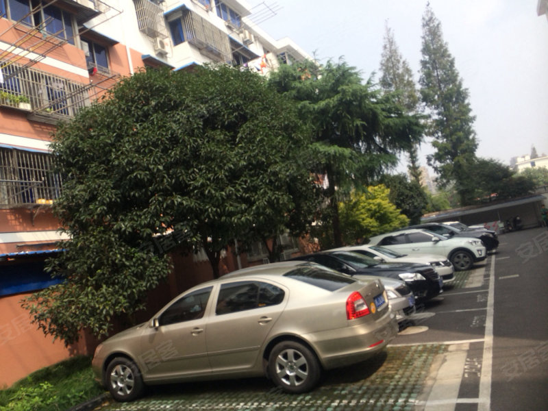 和平街150弄小区 