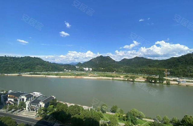 新安印象3室2厅135㎡112万二手房图片