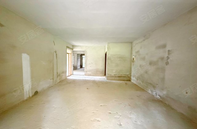 弘诚厚园4室2厅177㎡76万二手房图片