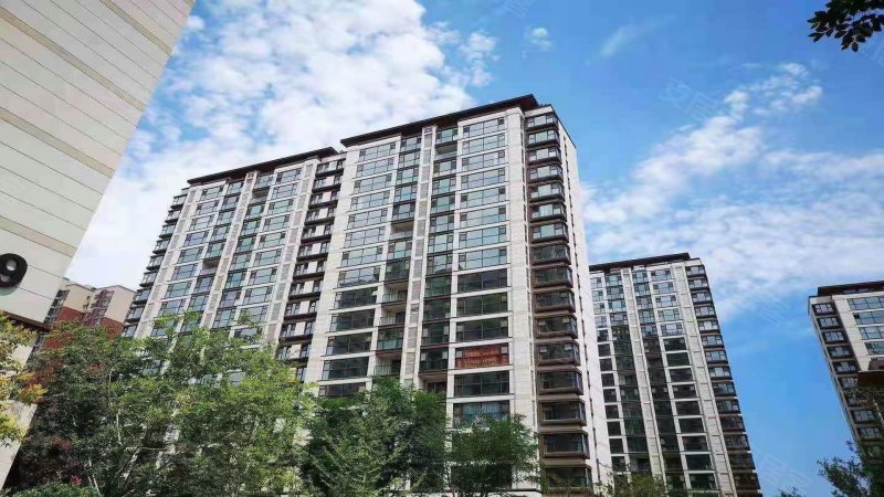 青特金地汇豪观邸