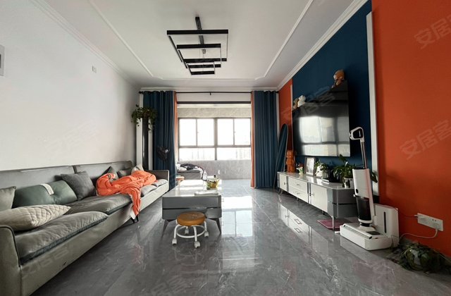 沁雅济学瑭3室2厅135.5㎡108万二手房图片