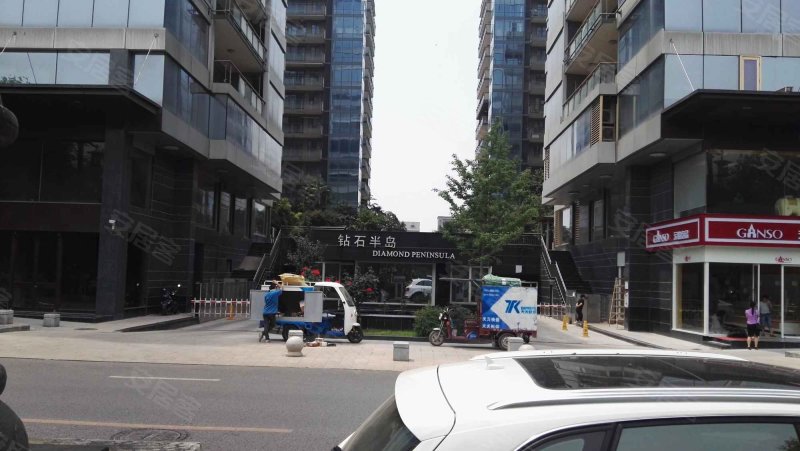 钻石半岛(公寓住宅)