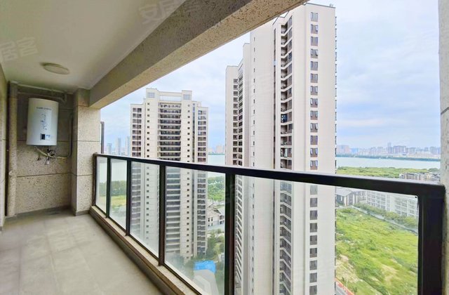 中骏世界城4室2厅138.08㎡165万二手房图片